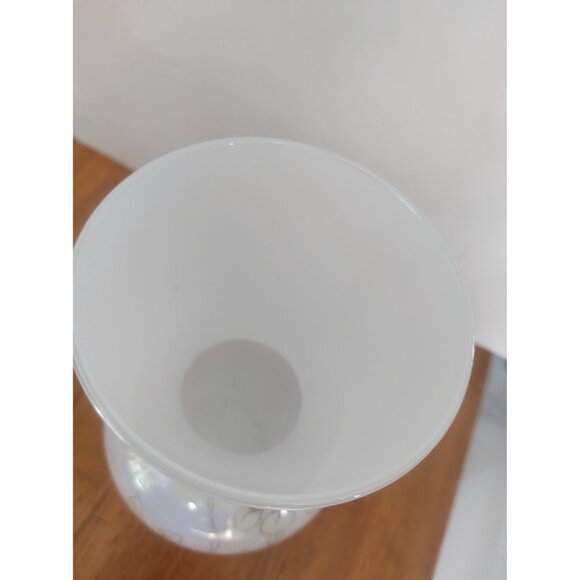 Vintage Painted Iridescent White Vase Hand Blown signed by artist 7 1/4" - Picture 4 of 11